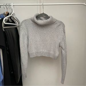 CROPPED TURTLENECK | GARAGE